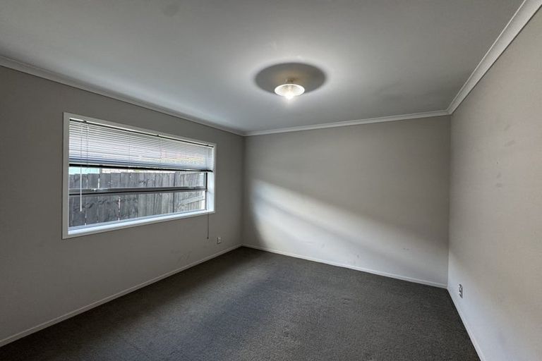 Photo of property in 17 Denham Court, Flagstaff, Hamilton, 3210