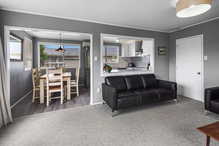 Photo of property in 16 Beazley Crescent, Tikipunga, Whangarei, 0112