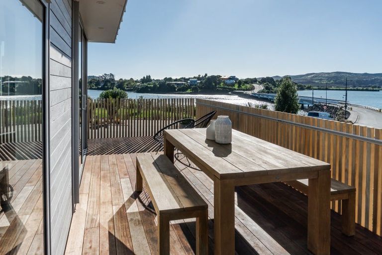 Photo of property in 9 Rangitahi Road, Raglan, 3225