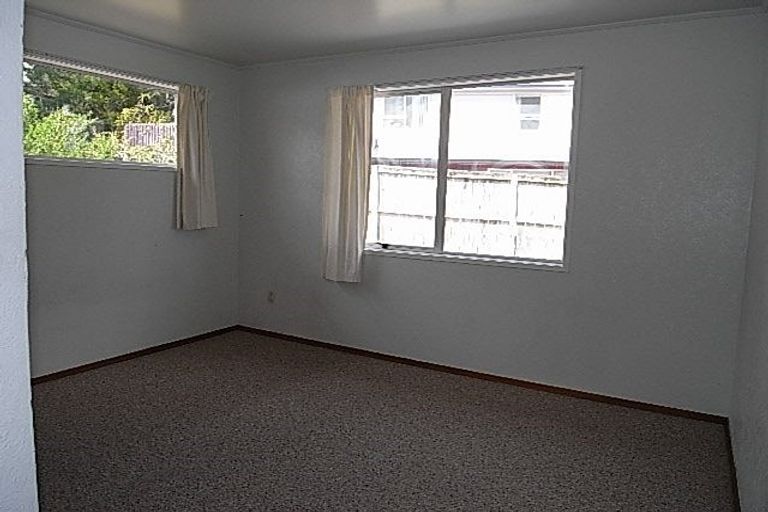 Photo of property in 35 Gallony Avenue, Massey, Auckland, 0614