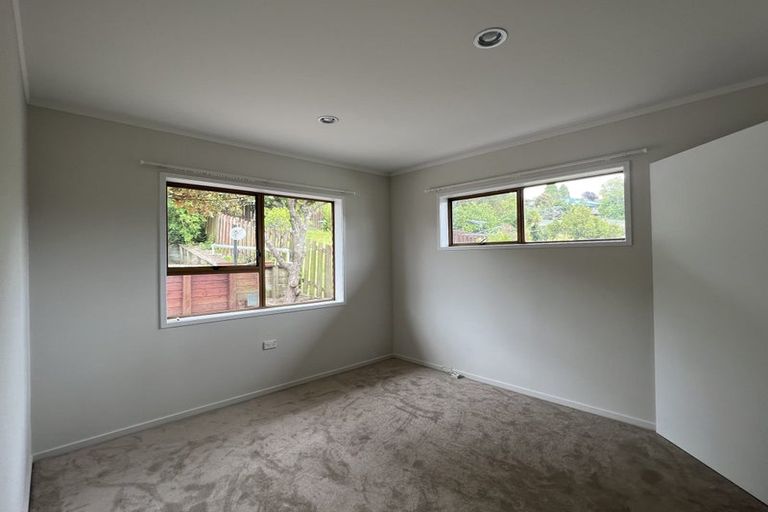 Photo of property in 15 Oaktree Avenue, Browns Bay, Auckland, 0630