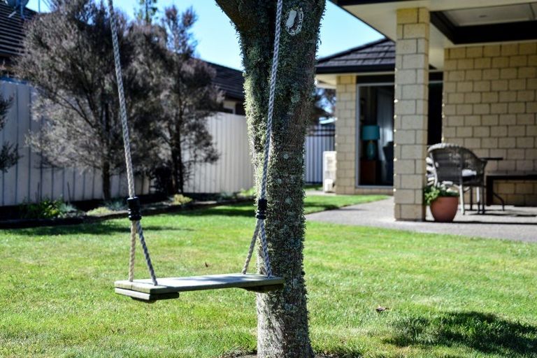 Photo of property in 3 Amokura Crescent, Flagstaff, Hamilton, 3210