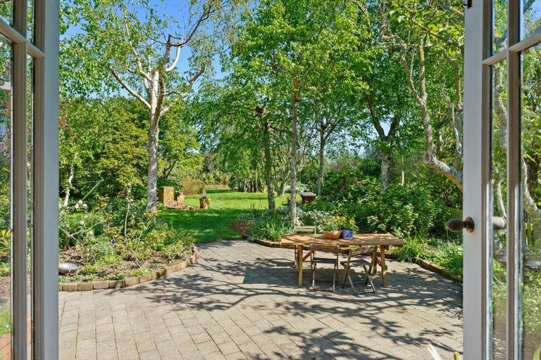 Photo of property in 81 Hautere Cross Road, Te Horo, Otaki, 5582
