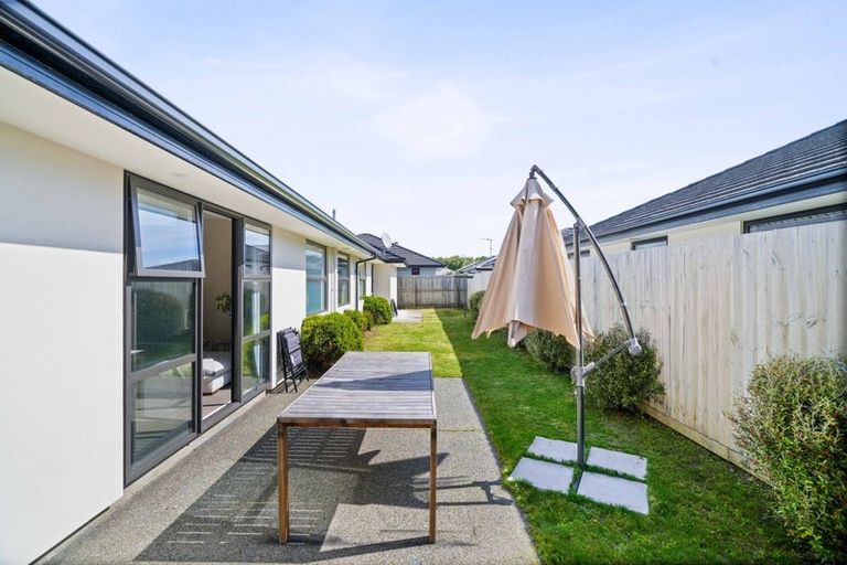 Photo of property in 22 Packard Crescent, Halswell, Christchurch, 8025