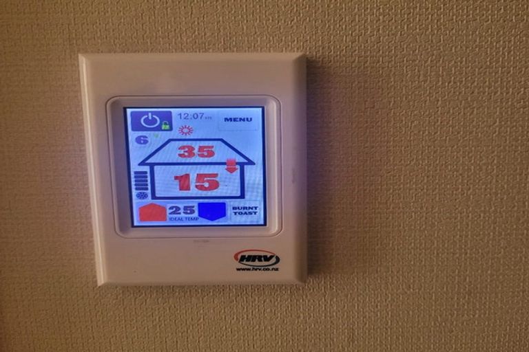 Photo of property in 103 Beach Road, Pahurehure, Papakura, 2113