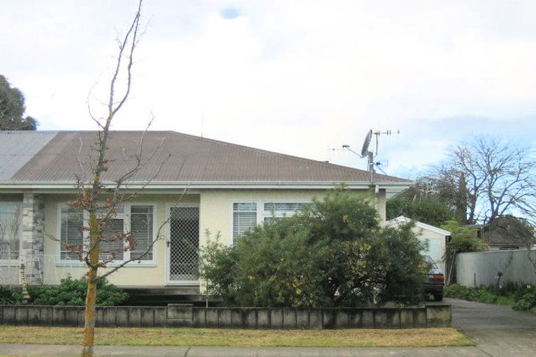 Photo of property in 619 Avenue Road West, Saint Leonards, Hastings, 4120