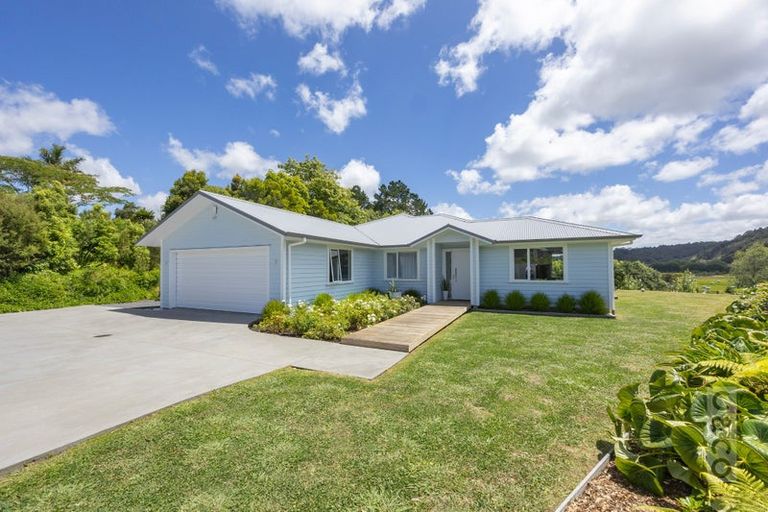 Photo of property in 43 Awatiro Drive, Kaukapakapa, 0871