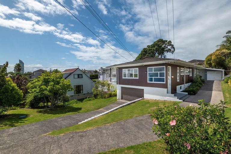 Photo of property in 1/2 Purchas Road, Hauraki, Auckland, 0622