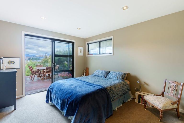 Photo of property in 16 Hidden Hills Drive, Wanaka, 9305