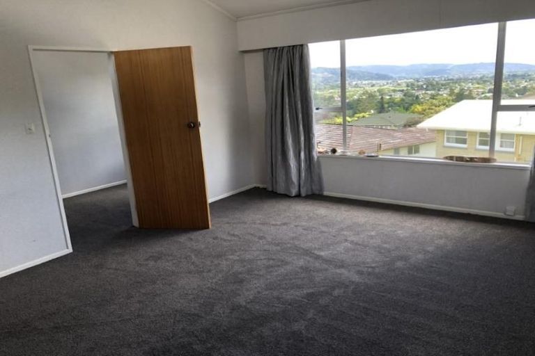 Photo of property in 22 Sunnyview Drive, Brown Owl, Upper Hutt, 5018