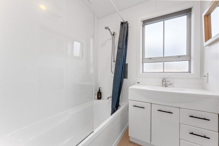 Photo of property in 10a Lanes Road, Bridge Hill, Alexandra, 9320