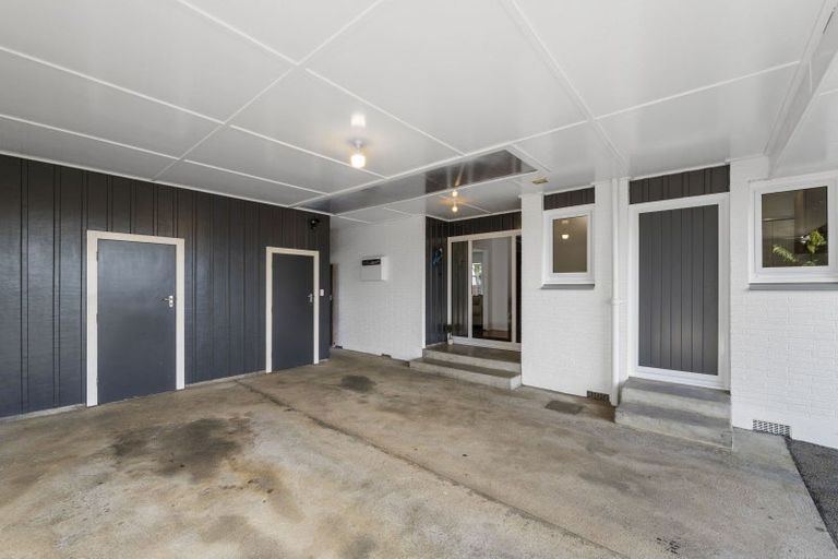 Photo of property in 135 Brecon Road, Stratford, 4332