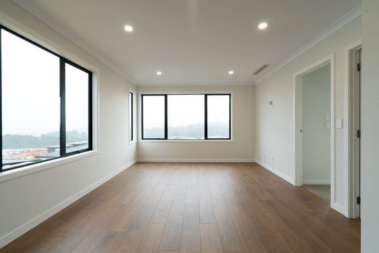 Photo of property in 57 Michael Bosher Way, Flat Bush, Auckland, 2019