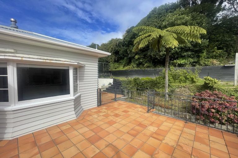 Photo of property in 28 Izard Road, Khandallah, Wellington, 6035