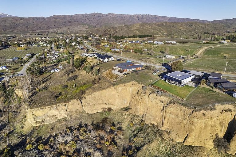 Photo of property in 102 Hall Road, Bannockburn, Cromwell, 9384