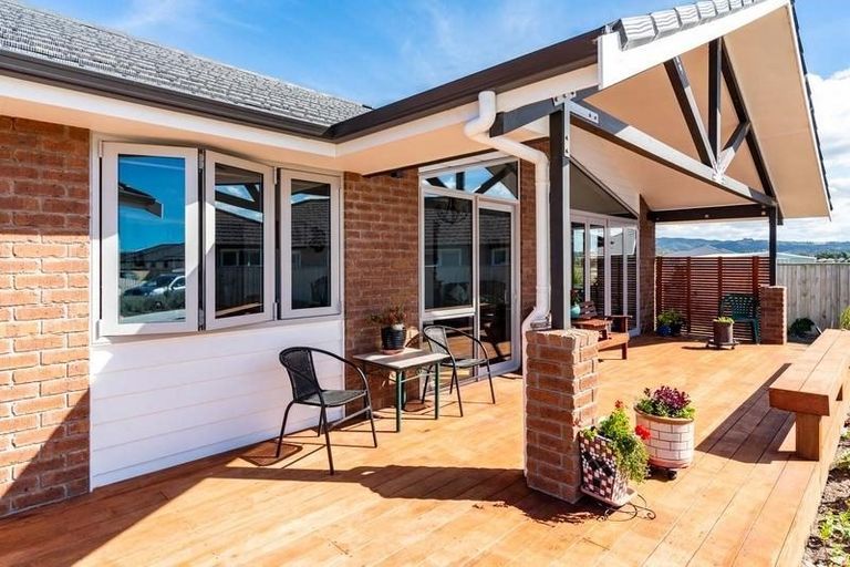 Photo of property in 6 Maries Way, Waipu, 0510