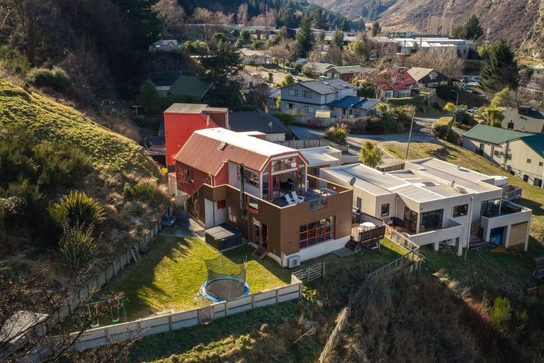 Photo of property in 8b Kiely Lane, Queenstown, 9300