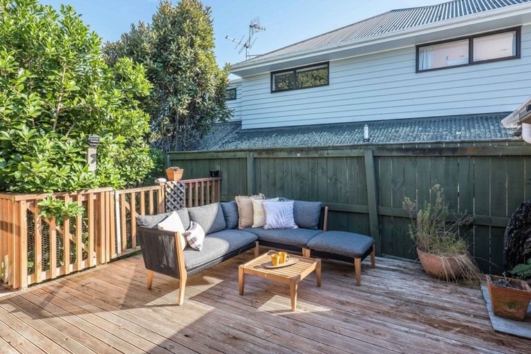 Photo of property in 48 Dale Road, Raumati South, Paraparaumu, 5032