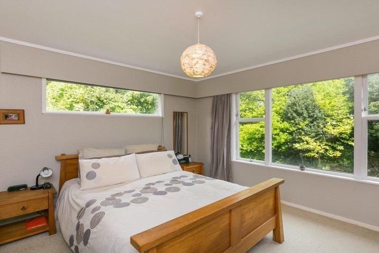 Photo of property in 2a West Road, Northland, Wellington, 6012