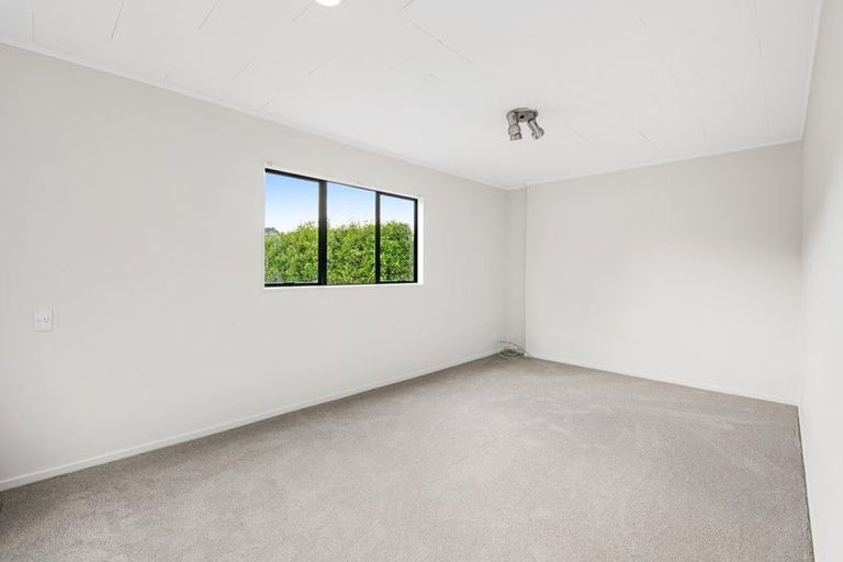 Photo of property in 14b Kestrel Heights, Arkles Bay, Whangaparaoa, 0932