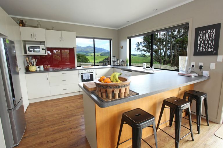 Photo of property in 154 Waimaori Road, Raglan, 3296