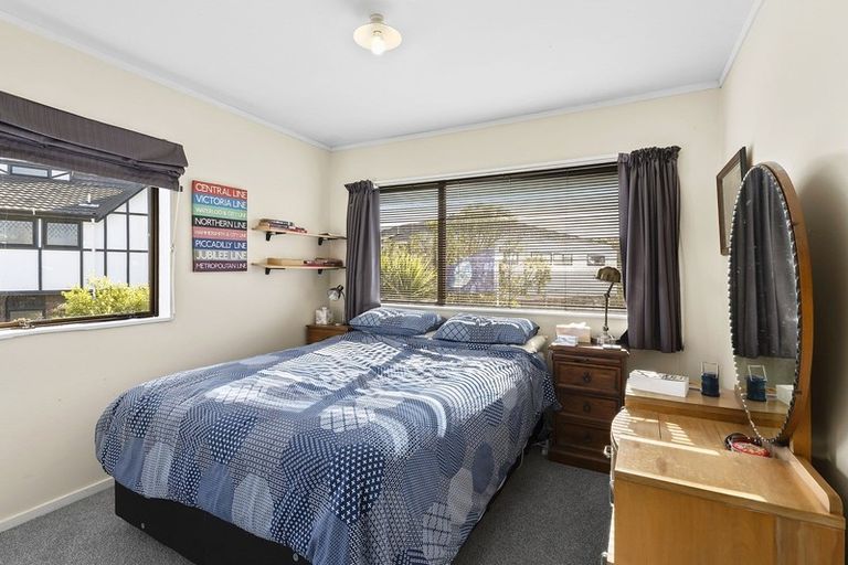 Photo of property in 50a Kaikoura Street, Maupuia, Wellington, 6022