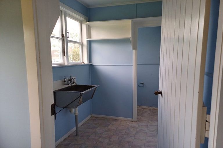 Photo of property in 356 Oxford Terrace, Avalon, Lower Hutt, 5011