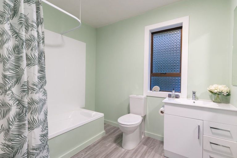 Photo of property in 96 Estuary Road, South New Brighton, Christchurch, 8062