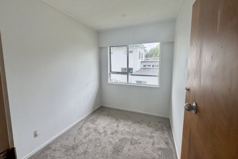 Photo of property in 1/38a Blakeborough Drive, Forrest Hill, Auckland, 0620