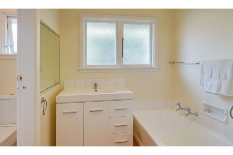 Photo of property in 62 Brookside Terrace, Bryndwr, Christchurch, 8053