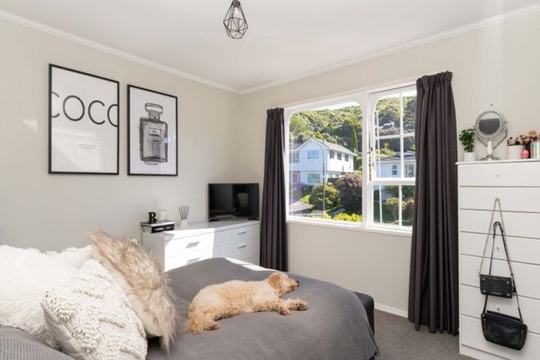 Photo of property in 52 Oriel Avenue, Tawa, Wellington, 5028