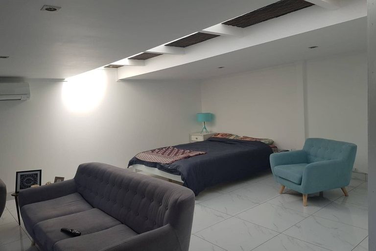 Photo of property in 10 Albemarle Place, Massey, Auckland, 0614