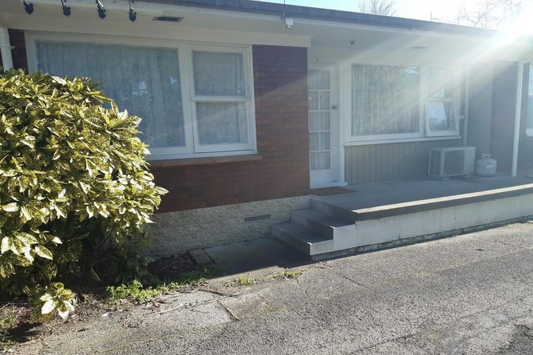 Photo of property in 77c Aurora Terrace, Hillcrest, Hamilton, 3216