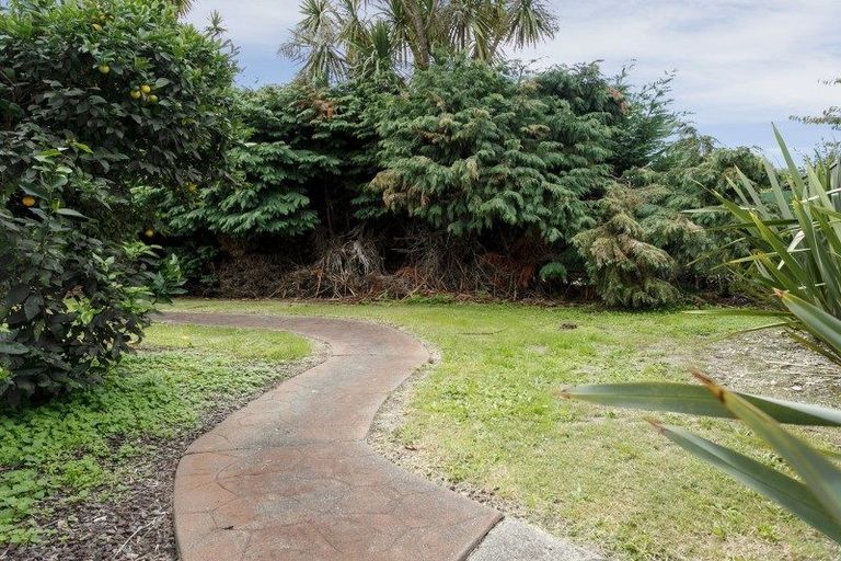 Photo of property in 3a Norfolk Road, Waipahihi, Taupo, 3330