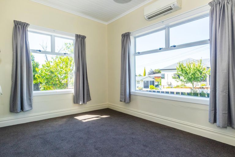 Photo of property in 83 Avenue Road, West End, Timaru, 7910