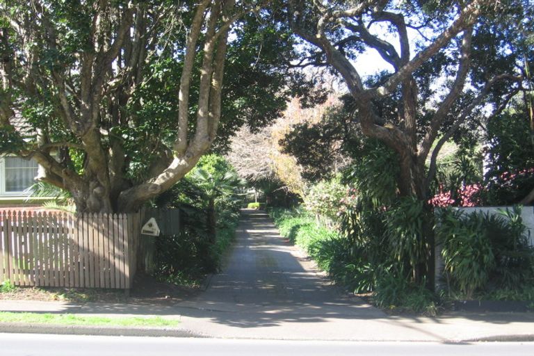 Photo of property in 64 Hatea Drive, Regent, Whangarei, 0112