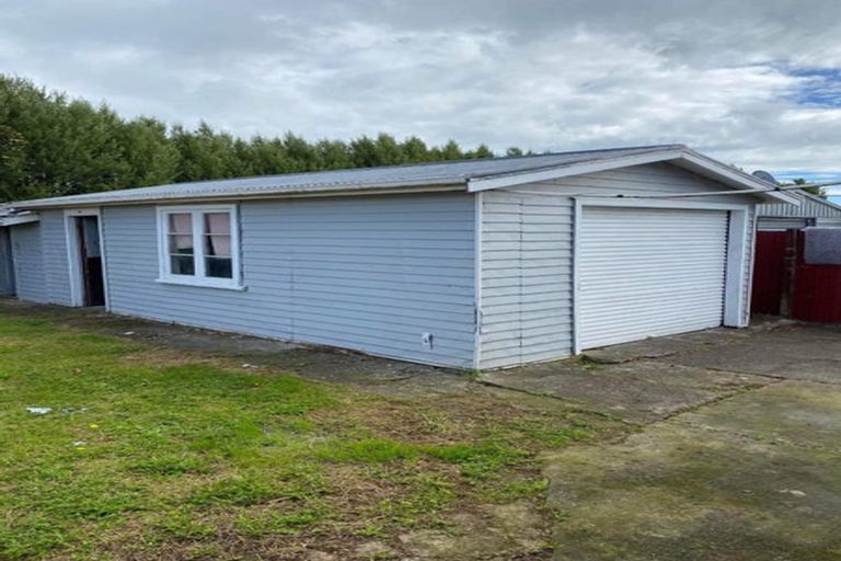 Photo of property in 16 Stirling Street, Levin, 5510