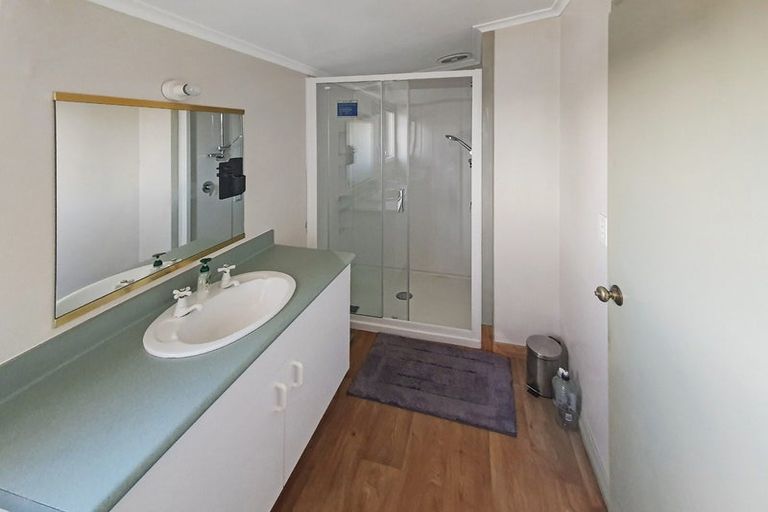 Photo of property in 25 Epsom Road, Hokowhitu, Palmerston North, 4410