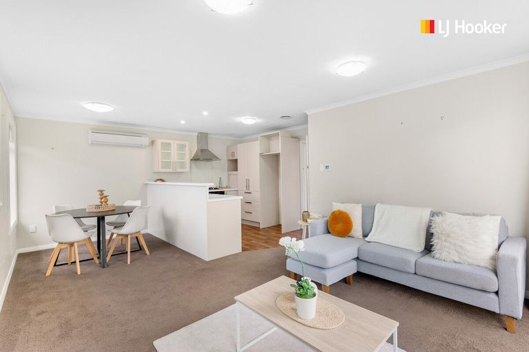 Photo of property in 212 Gordon Road, Mosgiel, 9024