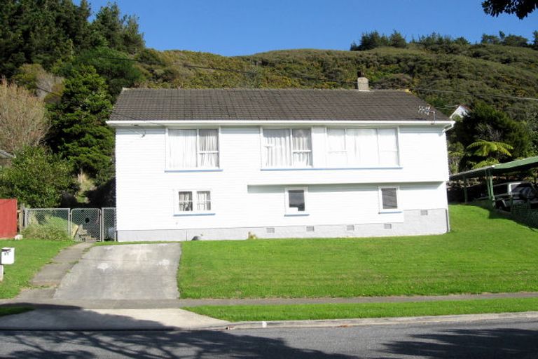 Photo of property in 81 Judd Crescent, Naenae, Lower Hutt, 5011