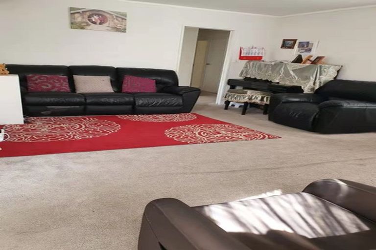 Photo of property in 3/10 Aberfeldy Avenue, Highland Park, Auckland, 2010