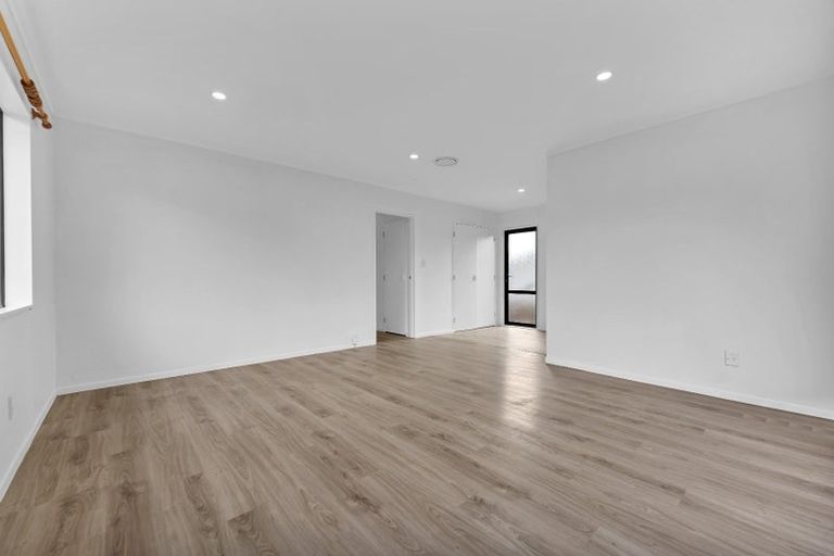 Photo of property in 3/38 Leo Street, Glen Eden, Auckland, 0602