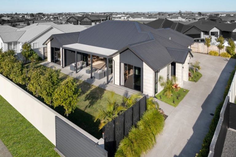 Photo of property in 52 Montiicola Drive, Papamoa Beach, Papamoa, 3118