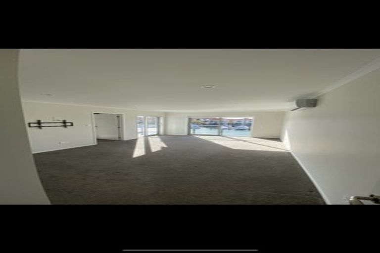 Photo of property in 19 Rue D' Amarres, Gulf Harbour, Whangaparaoa, 0930