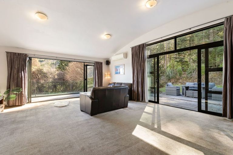 Photo of property in 32 Closeburn Road, Closeburn, Queenstown, 9371