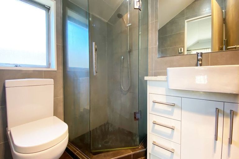 Photo of property in 33 Saint Maroun Rise, The Gardens, Auckland, 2105