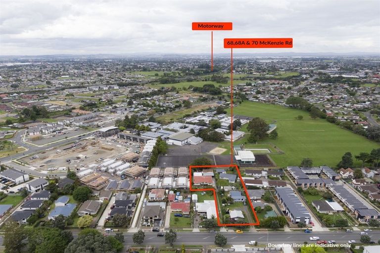 Photo of property in 70 Mckenzie Road, Mangere Bridge, Auckland, 2022