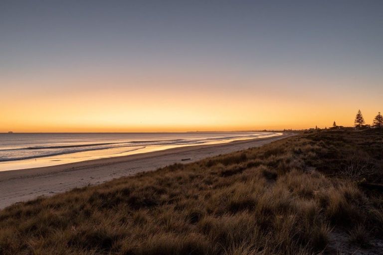 Photo of property in 233c Oceanbeach Road, Mount Maunganui, 3116