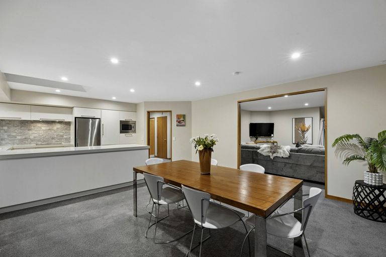 Photo of property in 17 Shandon Road, Vauxhall, Dunedin, 9013