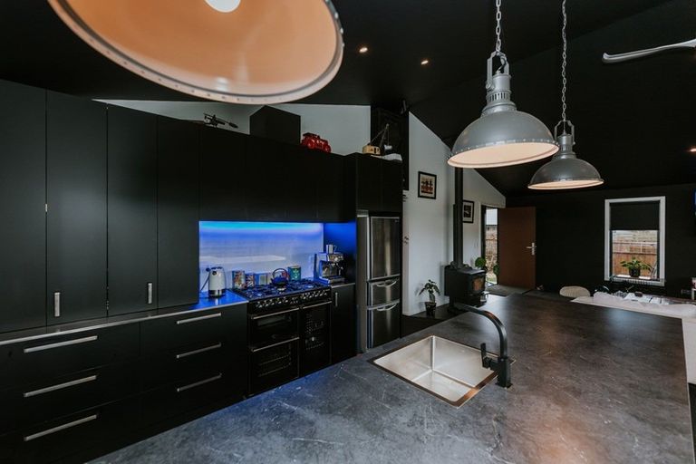 Photo of property in 19 Airedale Road, Weston, Oamaru, 9401